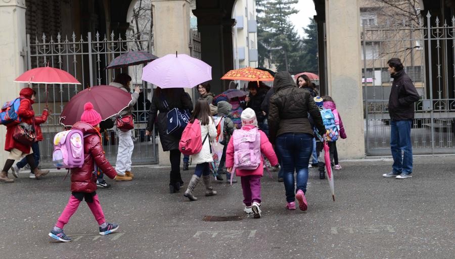 Ingresso alunni a scuola (1).jpg